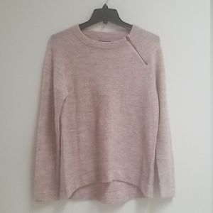 Abercrombie & Fitch Pink Sweater!